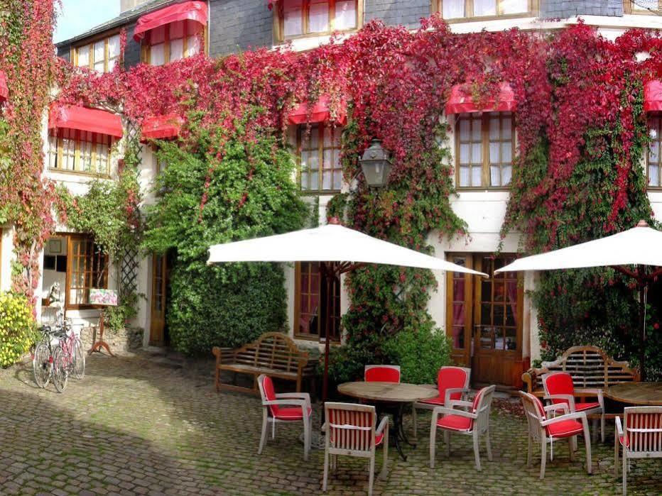 Hotel Les Fuchsias Saint-Vaast-la-Hougue Exterior photo